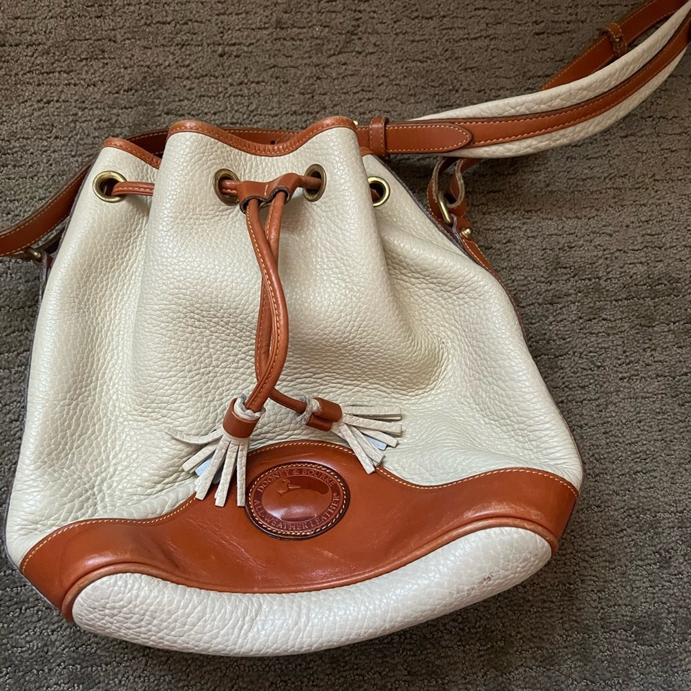 Vintage Dooney and Bourke bucket bag